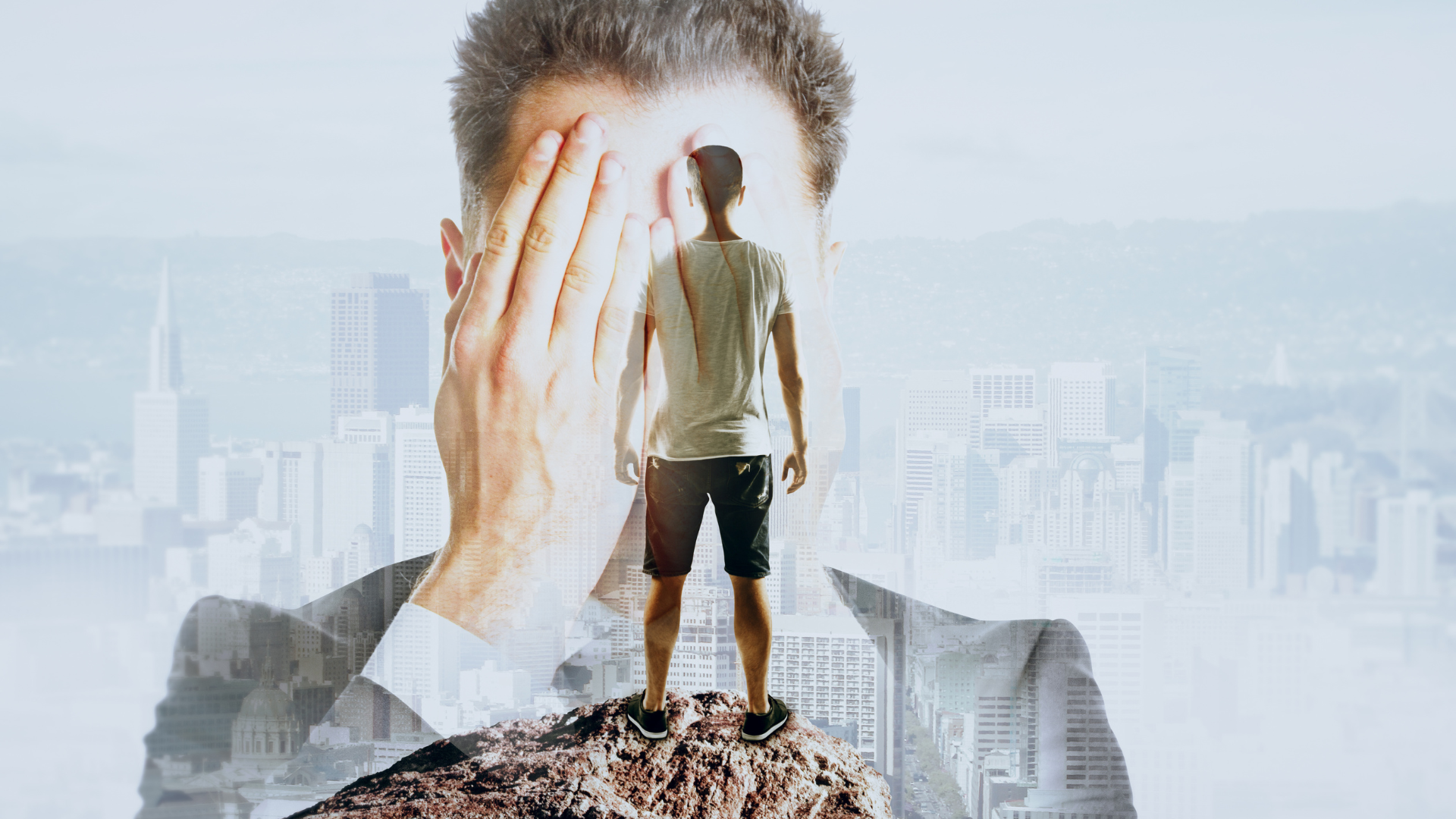 L'homme sur le rocher représente l'envie d'expansion face à sa carrière. L'autre homme avec les mains sur le visage représente le stress et le trac.